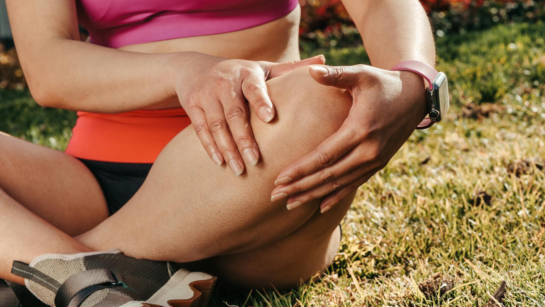 https://www.pexels.com/photo/close-up-of-woman-sitting-while-holding-knees-7298645/